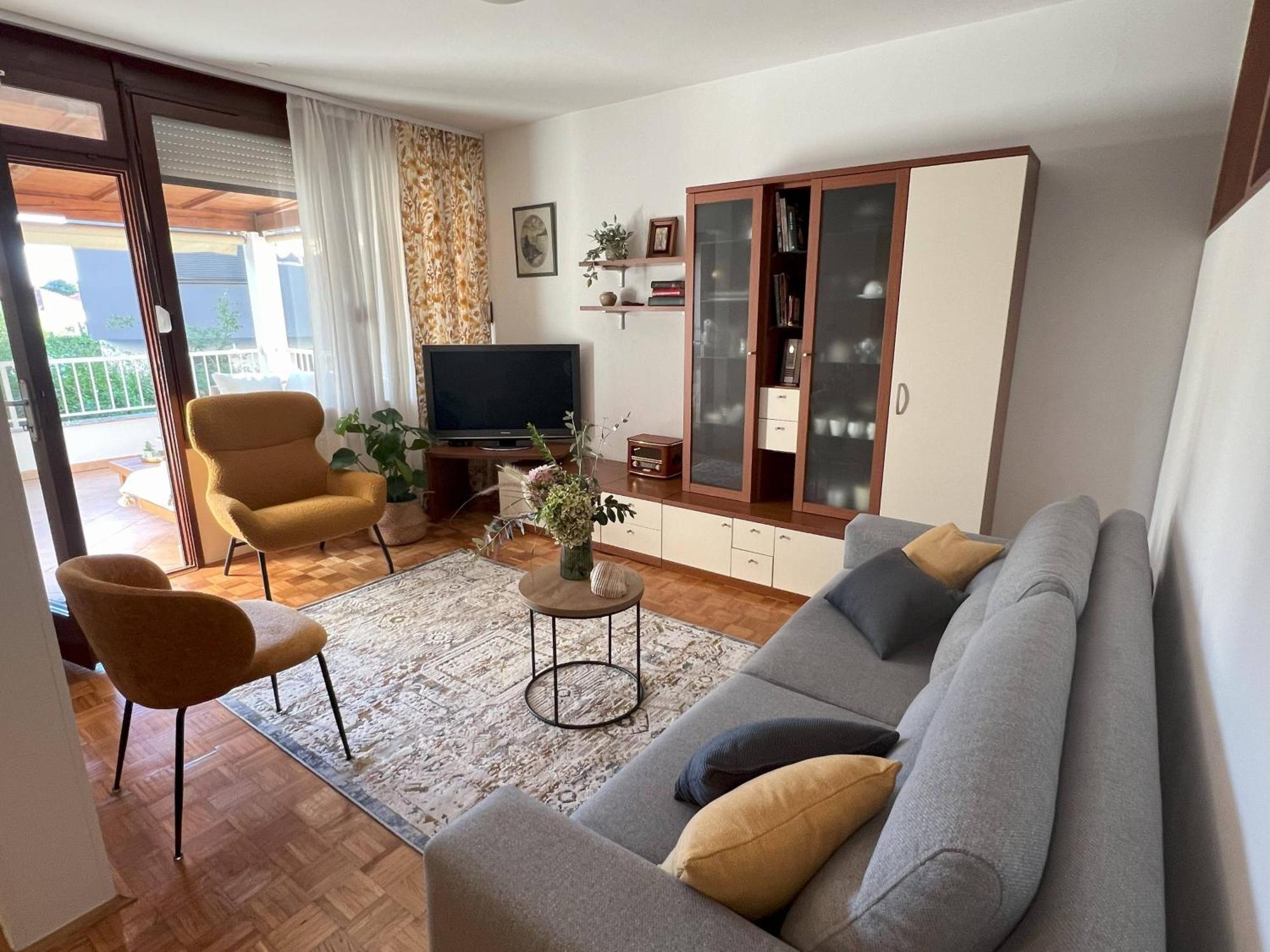 Melody Apartment
